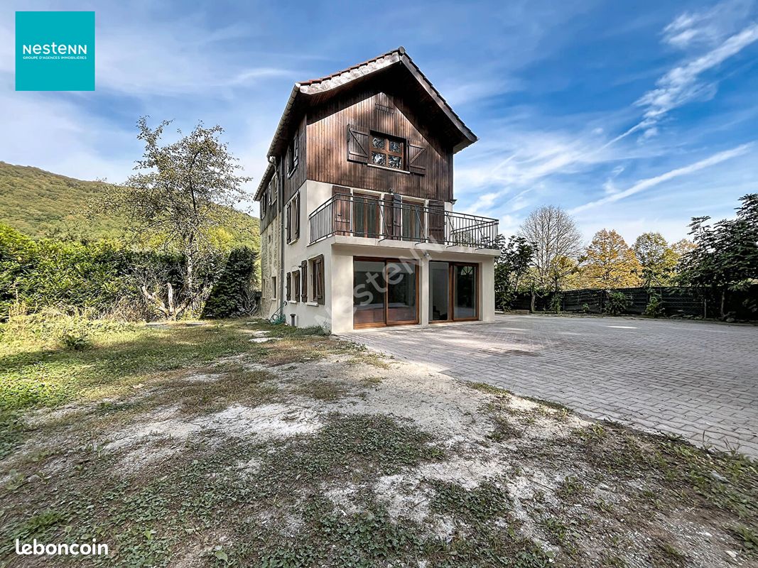 Maison 5 pièces 130 m² · à Contamine-Sarzin · 130 m² · 429 000 €