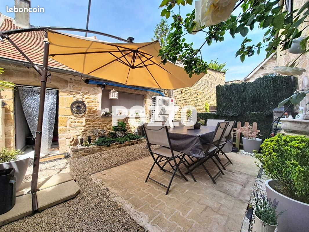Maison 5 pièces 124 m² · à Colombiers-sur-Seulles · 124 m² · 256 000 €