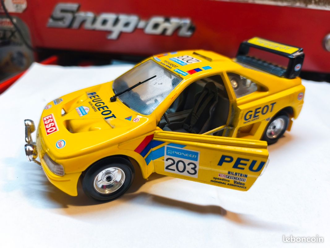 VOITURE MINIATURE PEUGEOT 405 Turbo 16 1989 Rallye Paris Dakar Norev M6