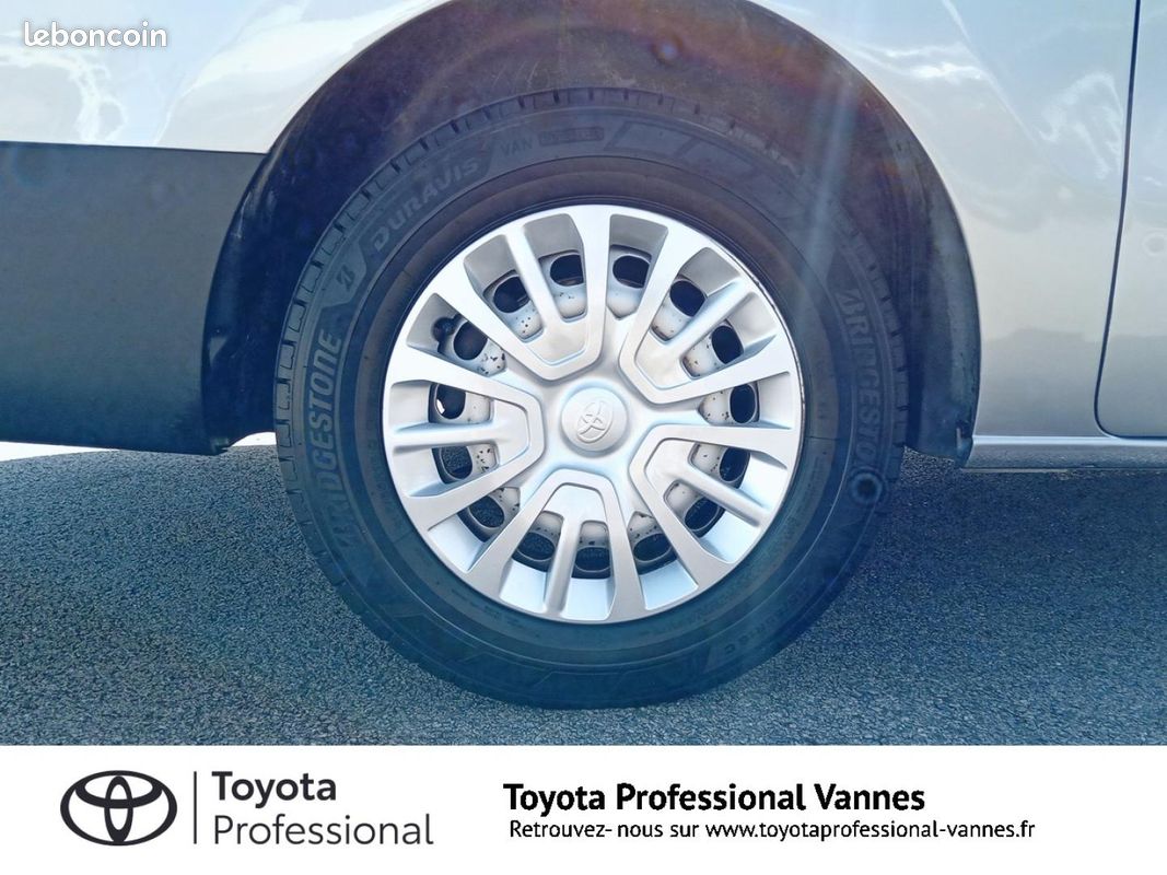 Toyota PROACE Combi Long 1.5 120 D-4D Dynamic MY20 (image 14)