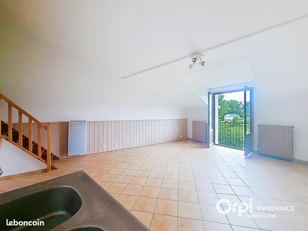 Appartement 4 pièces 77 m² · à Neuvéglise-sur-Truyère · 77 m² · 450 €