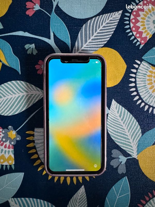 IPhone 11 128 GO (image 1)