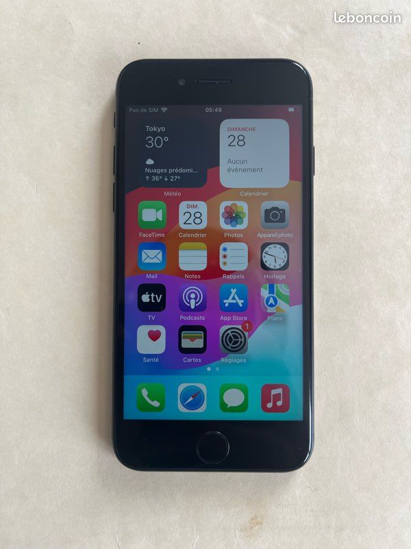 IPhone SE (2020) (image 1)