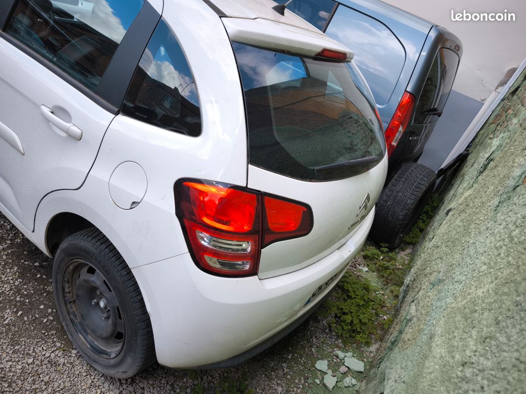 Citroën C3 1.0 puretech moteur HS dans l'état (image 3)