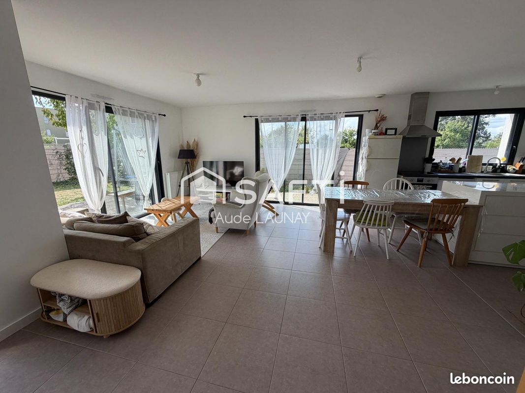 Maison 6 pièces 107 m² · à Orgères · 107 m² · 299 000 €