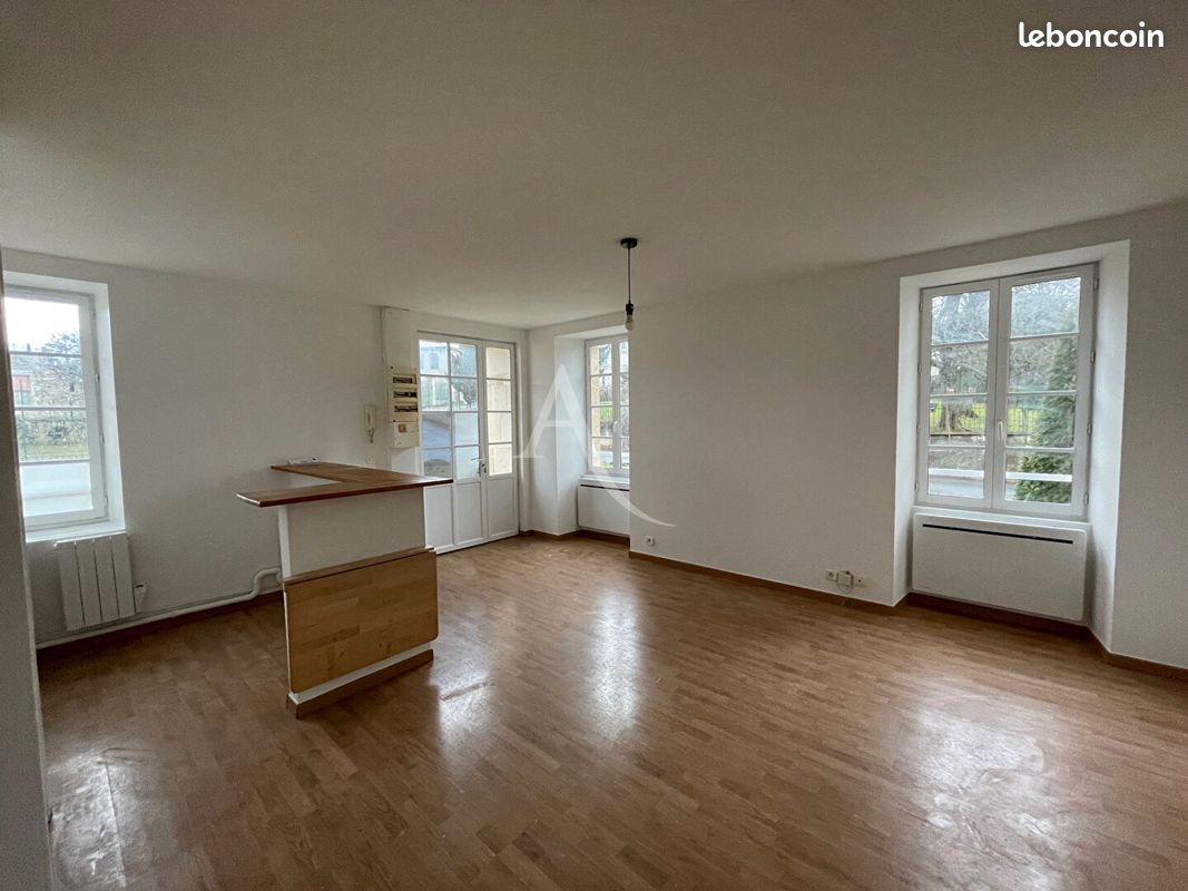 Appartement 2 pièces 45 m² · à Fontenay-le-Comte · 45 m² · 490 €/mois