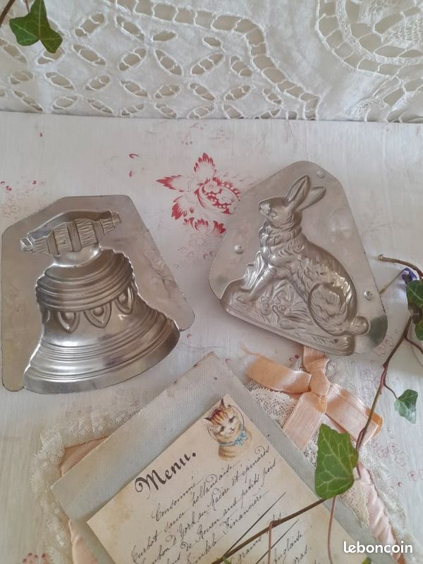 Ancien Moule à Chocolat En Métal – Lapin, Cloche De Pâques – Grand Modèle – Occasion
