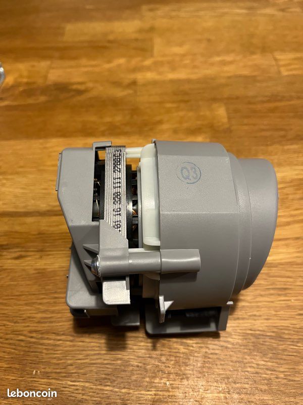 Pompe De Cyclage Bosch 12019637 Pour Lave-vaisselle – Grise