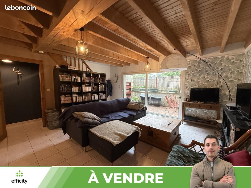Maison 5 pièces 94 m² · à Poitiers · 94 m² · 153 000 €