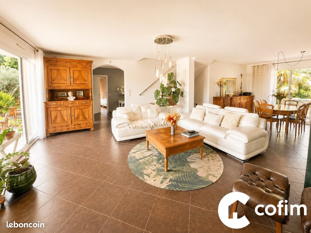 Maison 6 pièces 189 m² · à Mées · 189 m² · 550 000 €