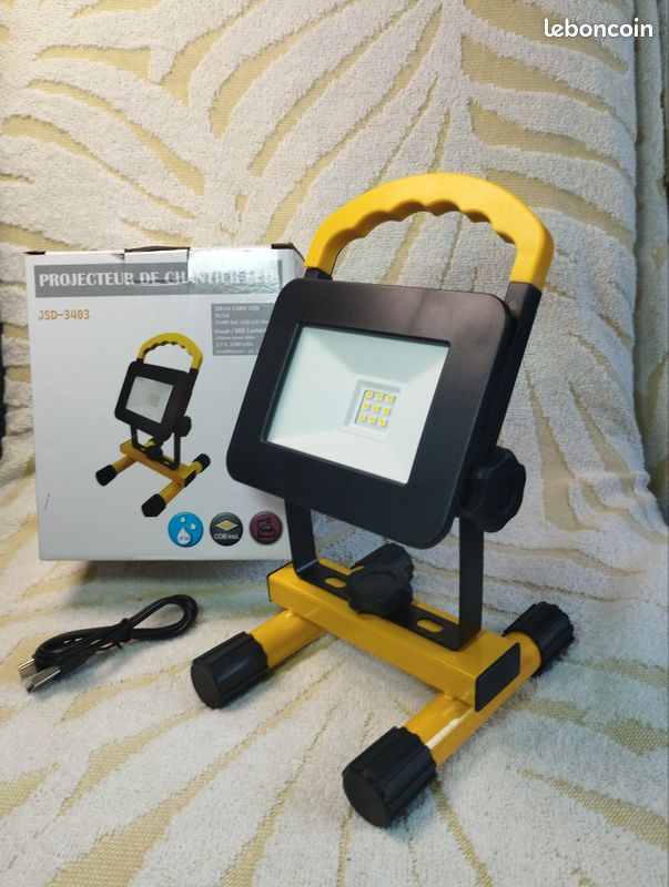 Projecteur led portable rechargeable au meilleur prix | Leroy Merlin