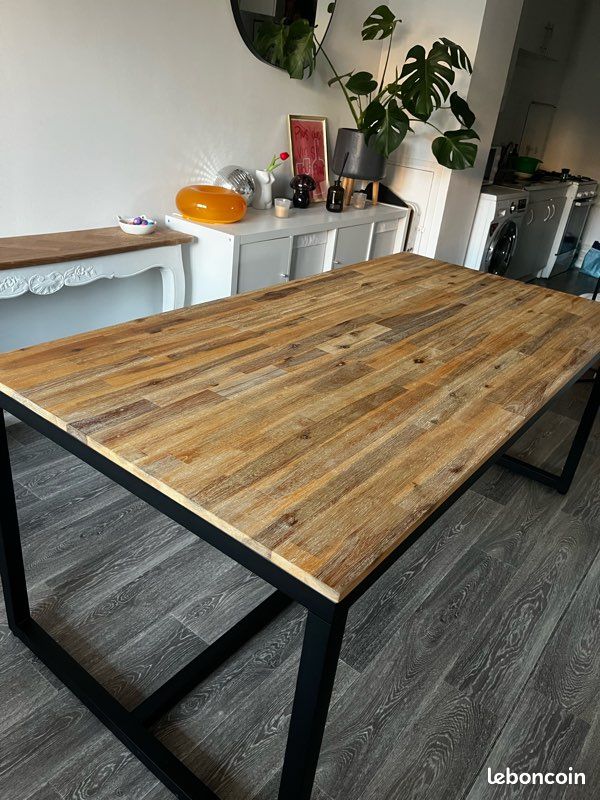 Table style industriel (image 1)