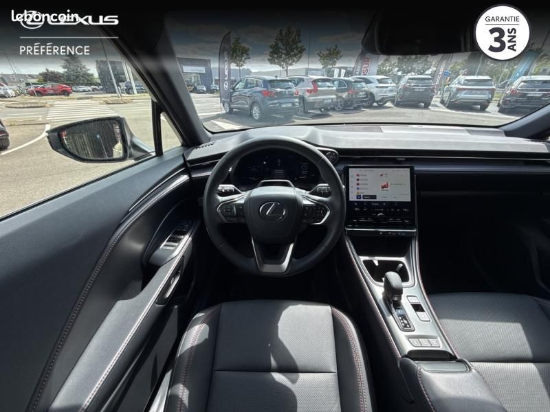 Lexus LBX 1.5 136ch Emotion 2WD (image 16)