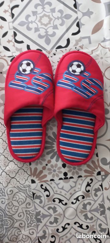 Pantoufles/chaussons foot Chaussures