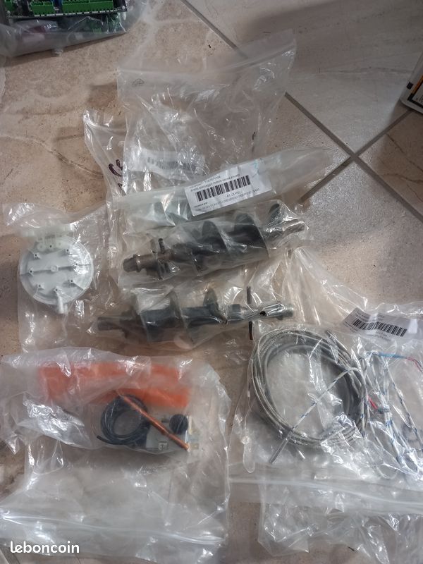 Diverses pieces neuves CMG (image 1)