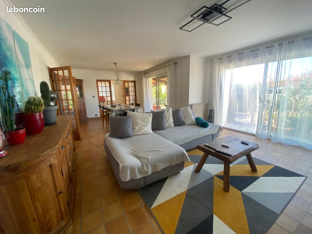 Maison 4 pièces 110 m² · à L'Houmeau · 110 m² · 1 900 €/mois
