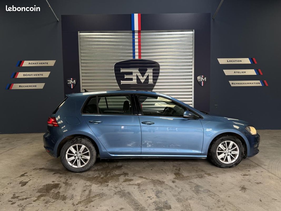 VOLKSWAGEN GOLF 1.6 TDI 105CH DSG 7 / Caméra de recul / Régulateur adaptatif / Park assit / (image 4)