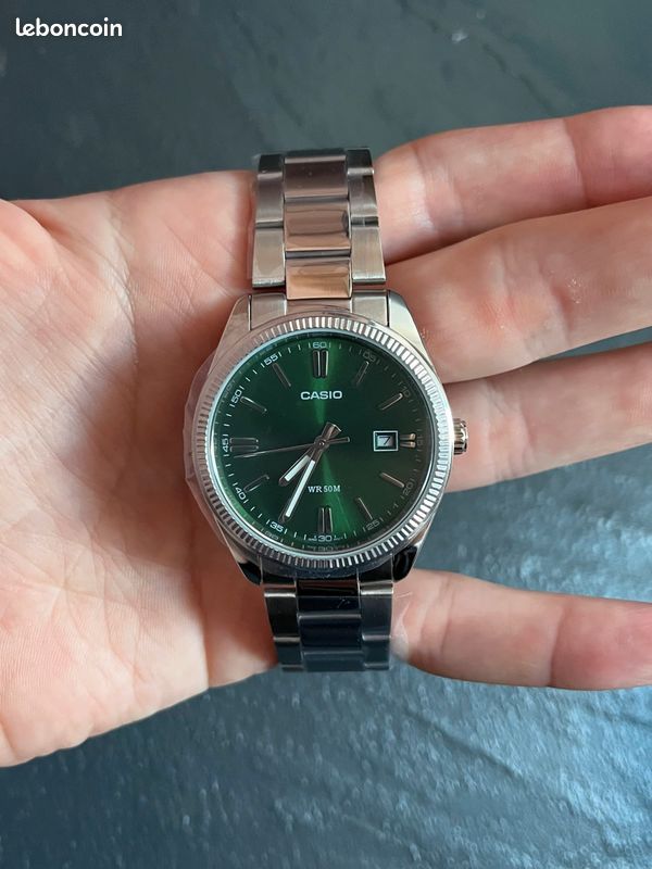 Casio MTP green dial (image 8)