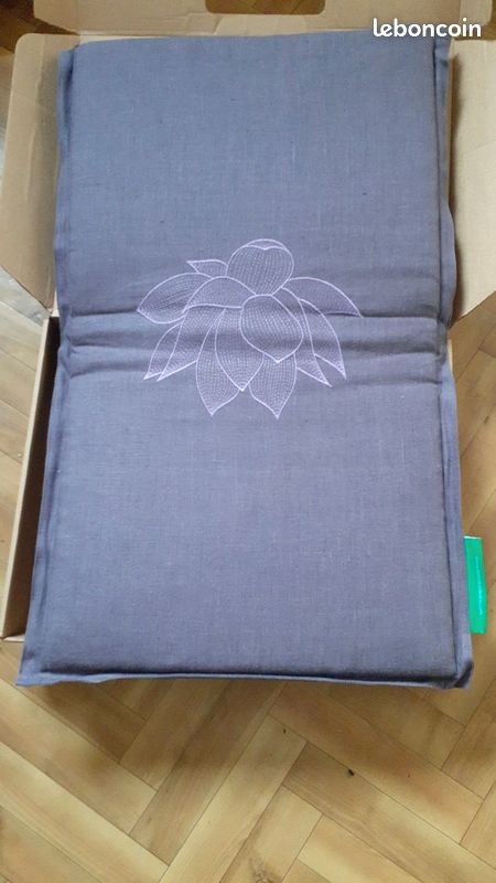 Tapis champ de fleurs (image 3)