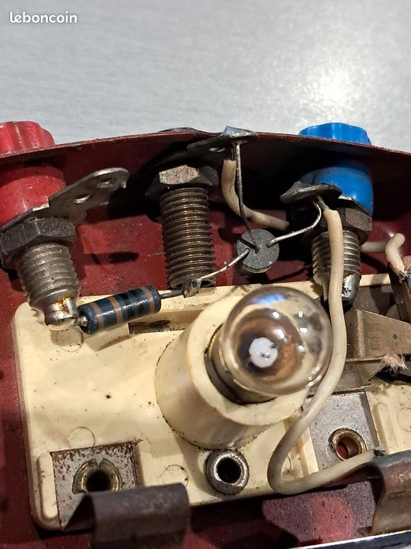 TRC2202 BGA Bras de suspension avec rotule de suspension, Essieu avant