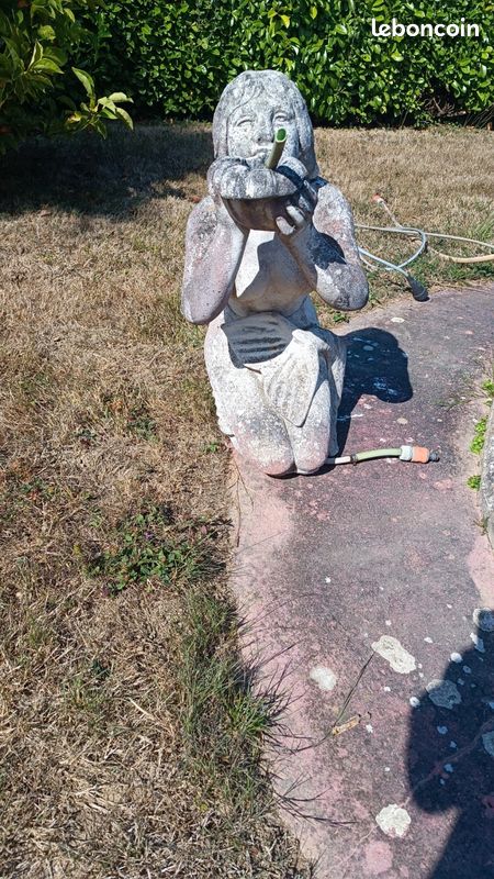 Statue fontaine (image 2)