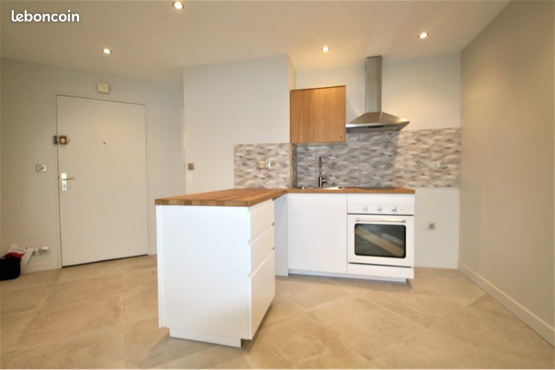 Appartement 1 pièce 33 m² · à Créteil · 33 m² · 930 €