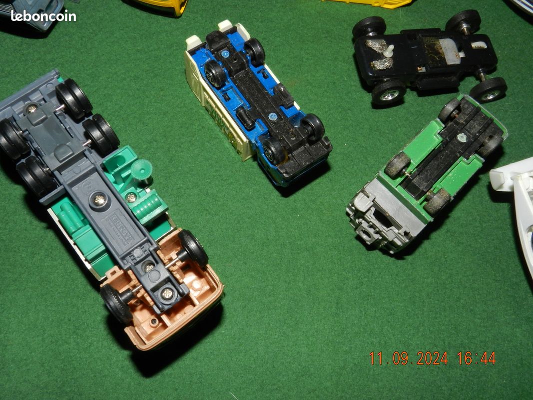 Lot de voitures de circuit et de camions (image 7)