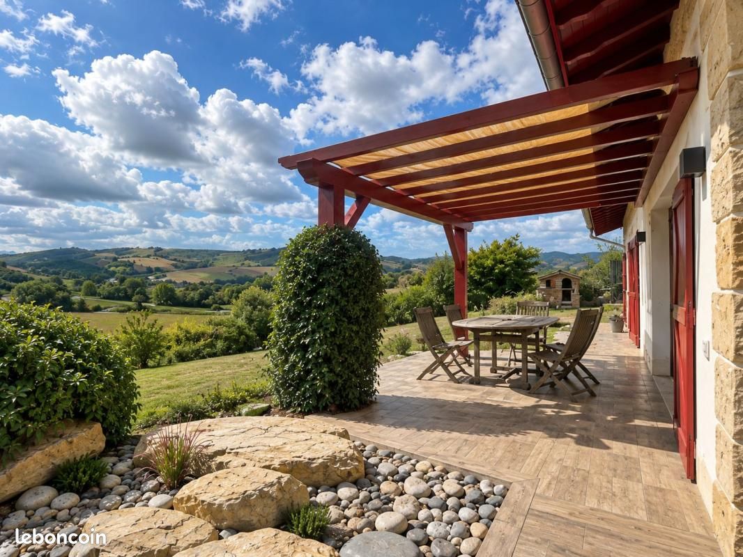 Maison 5 pièces 102 m² · à Irissarry · 102 m² · 420 000 €