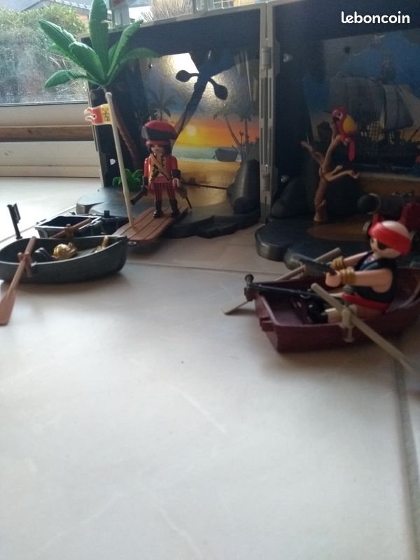Playmobil Pirates (image 1)