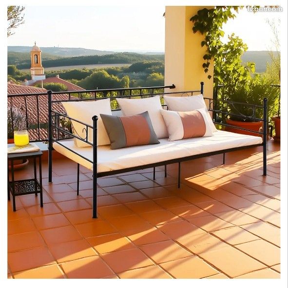 Vente d'un canapé/lit (sommier + matelas + deux coussins) (image 9)