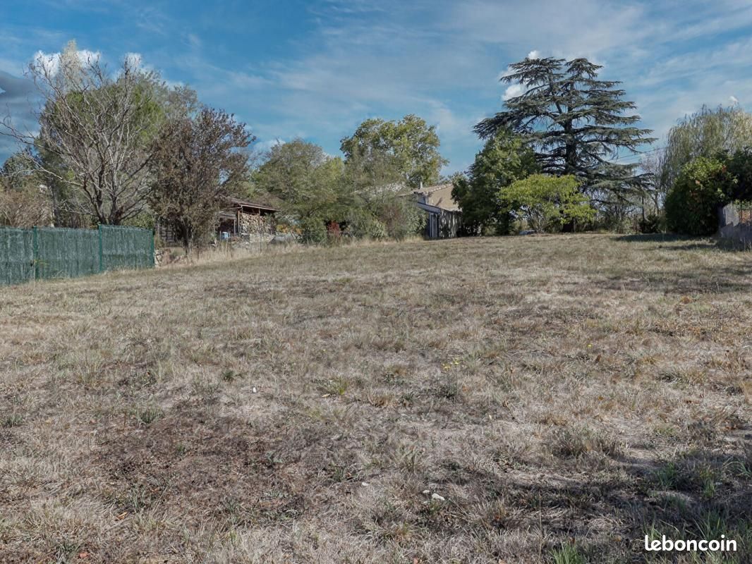 Terrain 1471 m² · à Castres · 85 000 €