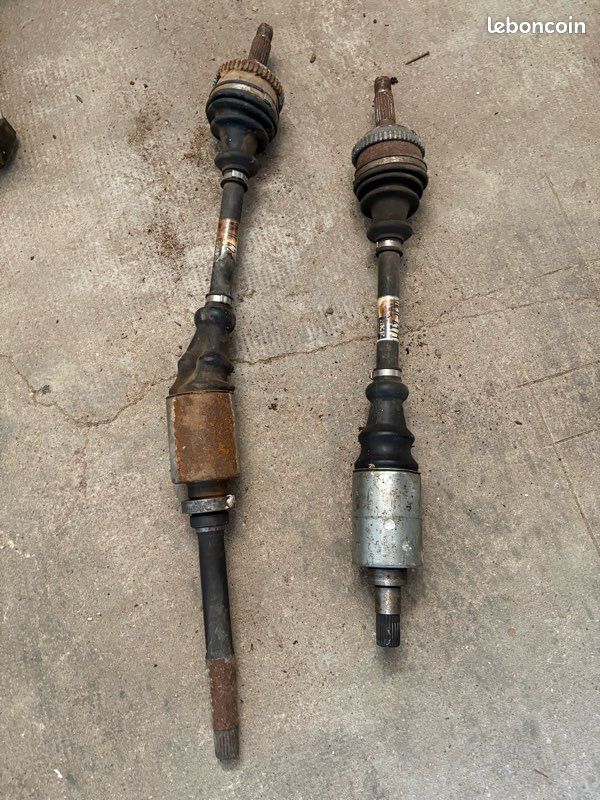 Cardan de 106 s16 saxo vts (image 1)
