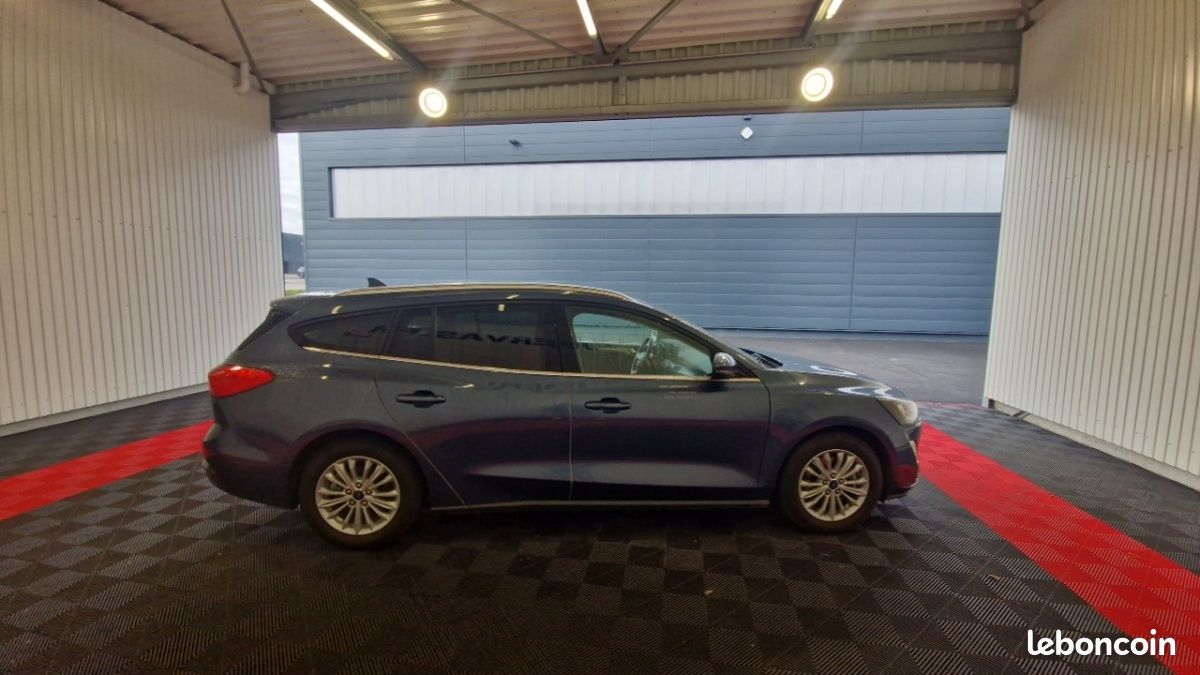 Ford Focus SW 1.5 ECOBLUE 120 SS TITANIUM X (image 4)