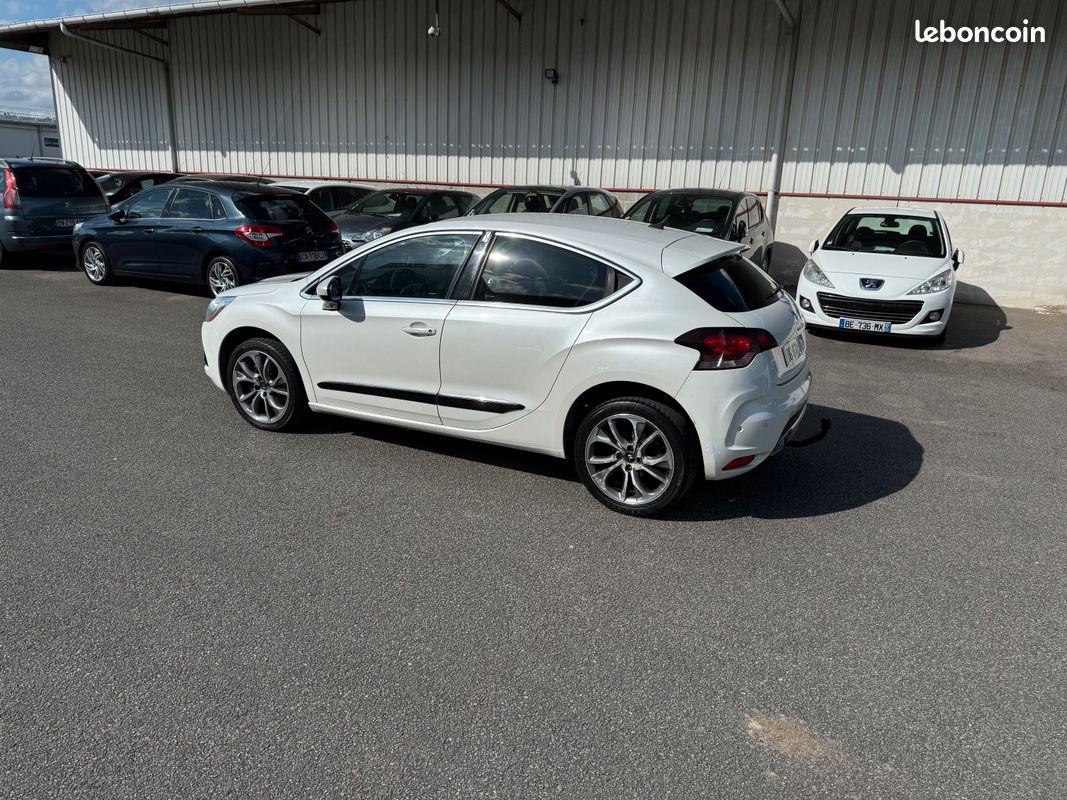 Citroen ds4 2.0 hdi 160 cv sport chic 220000 km garantie 6 mois (image 2)