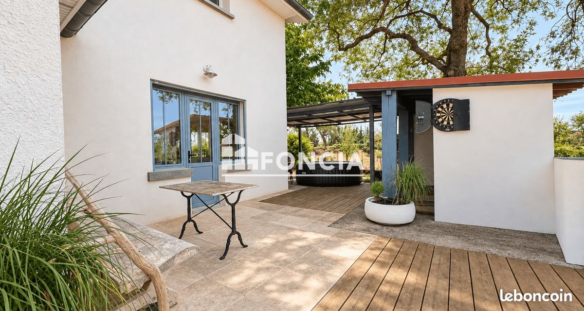 Maison 4 pièces 136 m² · à Montceaux · 136 m² · 425 000 €