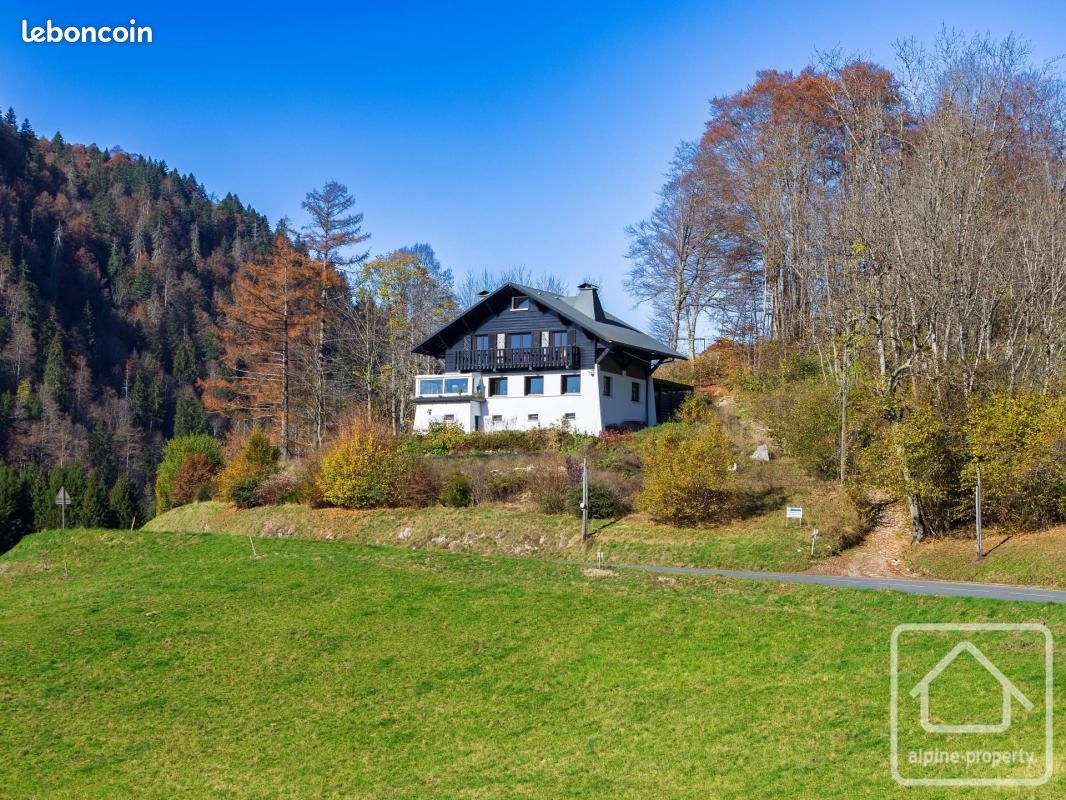 Maison 6 pièces 138 m² · à Bellevaux · 138 m² · 730 000 €