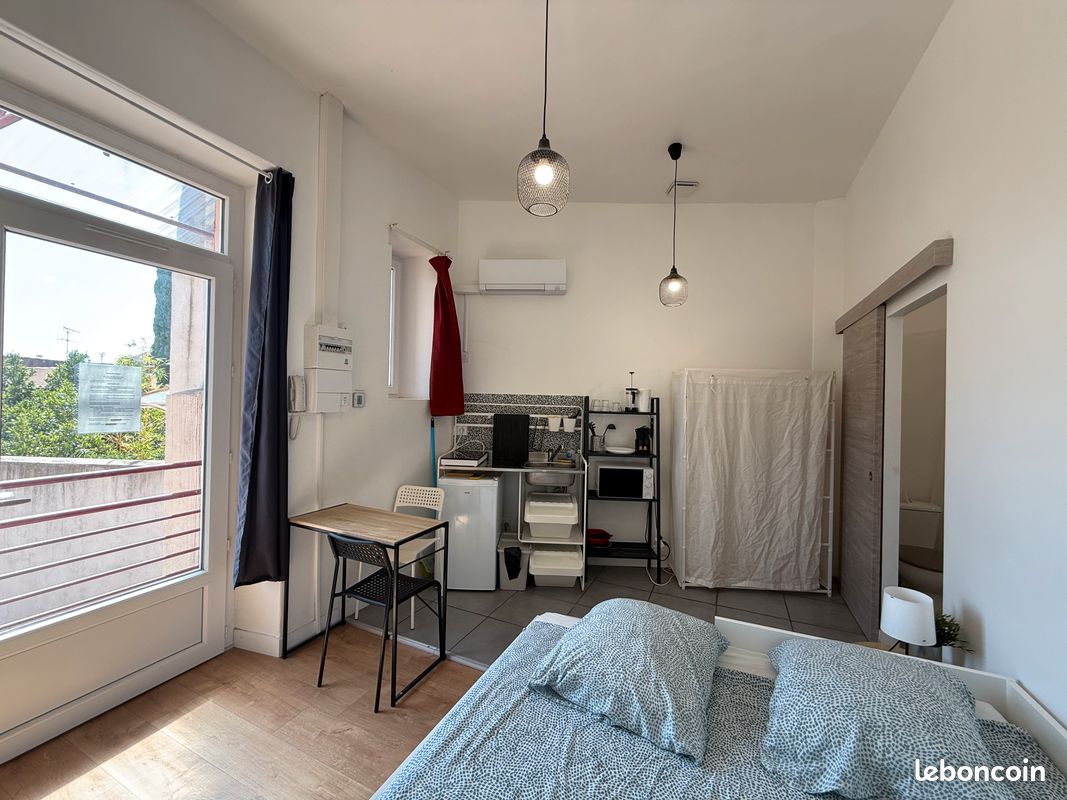 Appartement 1 pièce 15 m² · à Nîmes · 15 m² · 525 €