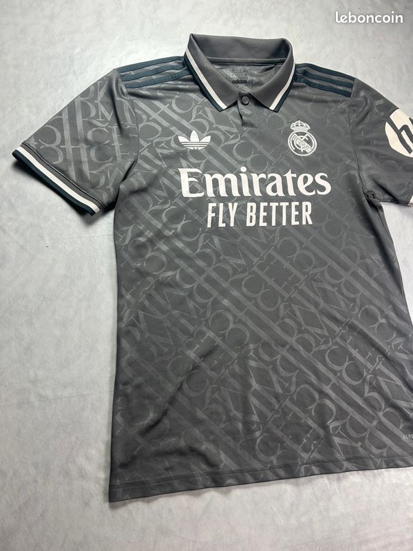 Maillot de football real de madrid saison 2024 gris adidas taille S (image 3)