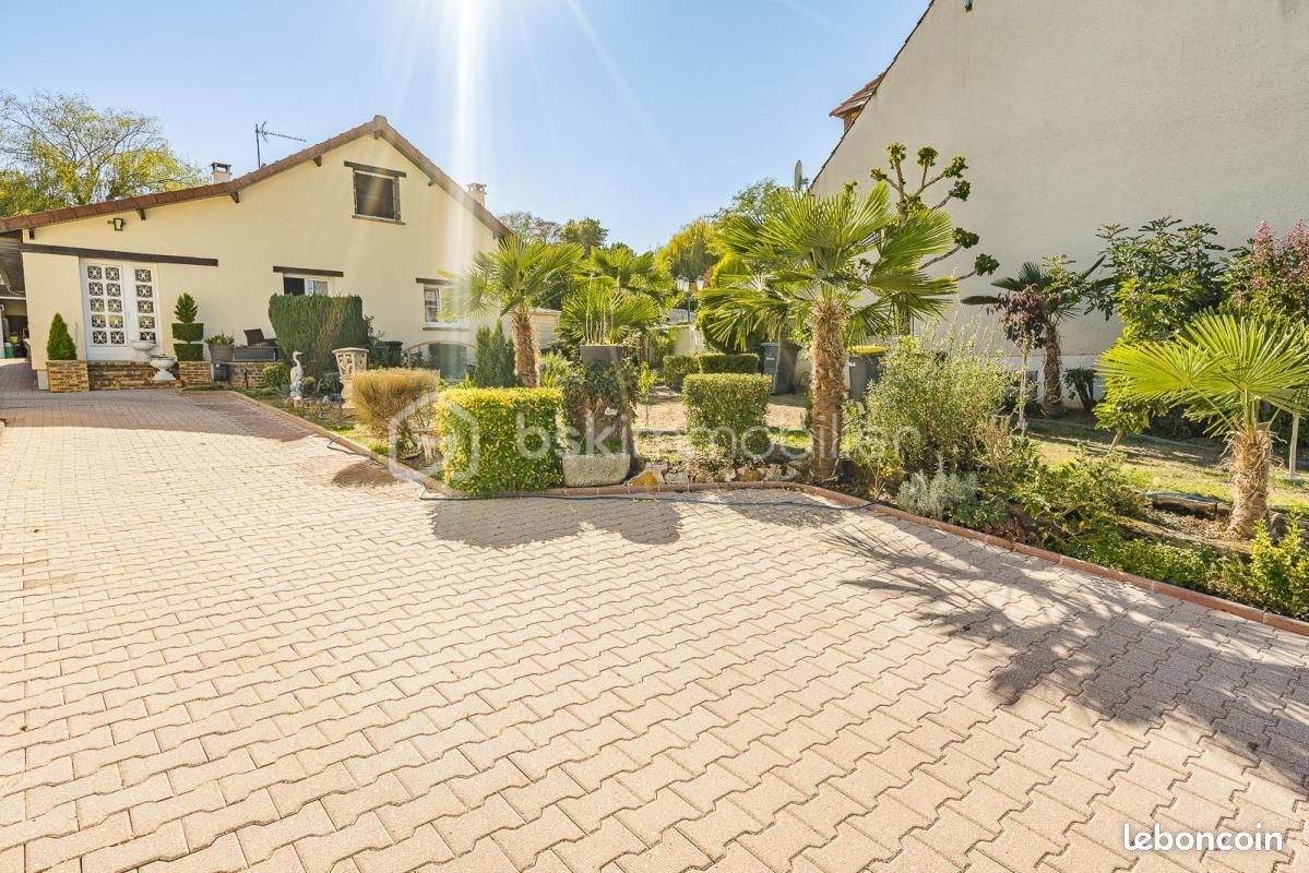 Maison 5 pièces 110 m² · à Claye-Souilly · 110 m² · 450 000 €