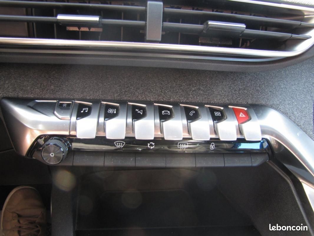 Peugeot 3008 II 1.5 BLUEHDI 130 S&S GT LINE (image 16)