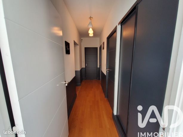 Maison 8 pièces 373 m² — 8