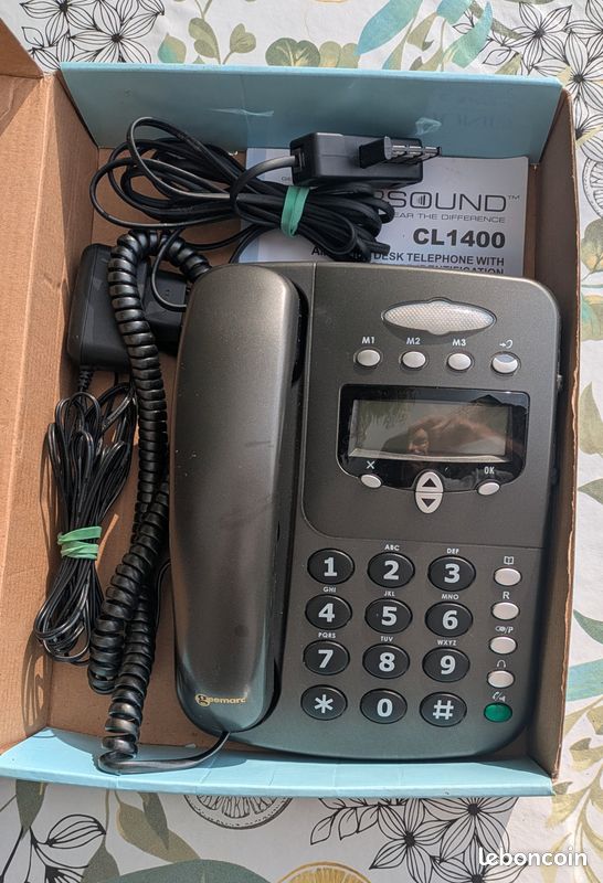 Téléphone fixe amplifié (image 1)