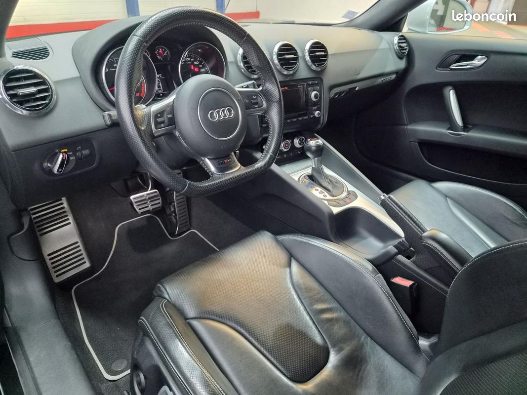 AUDI TTRS II Coupé Quattro 2.5 340 TFSi S-tronic - État clinique (image 6)