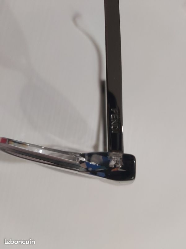 Lunettes soleil Fendi neuve (image 4)