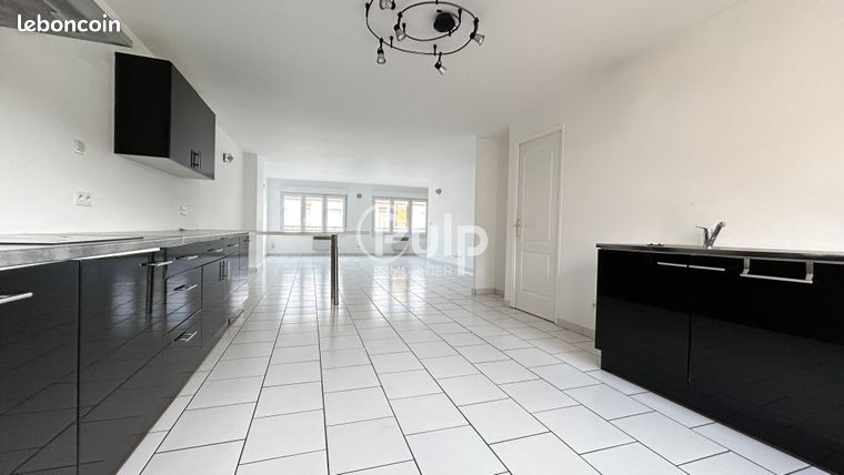 Immeuble 7 pièces 234 m²