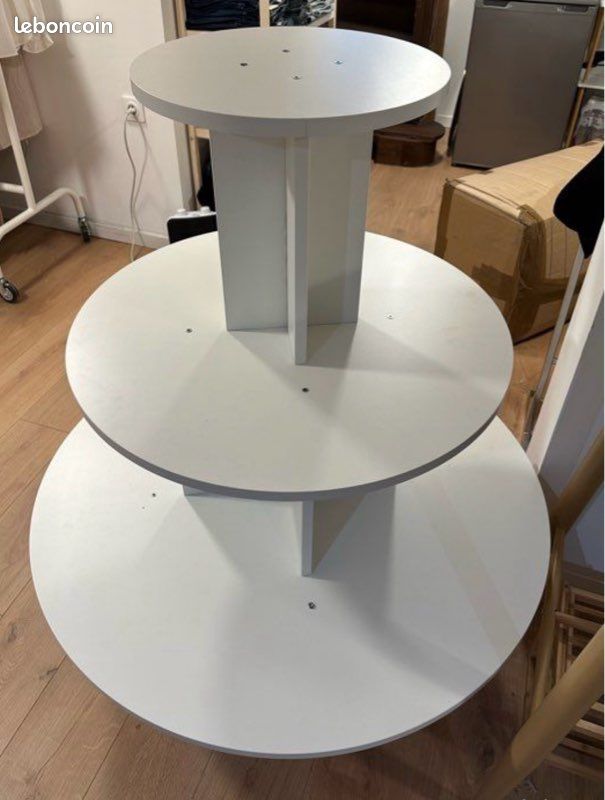 Podiums (image 1)