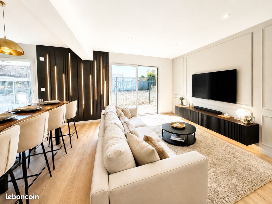 Maison 8 pièces 135 m² · à Saint-Julien-de-Concelles · 135 m² · 429 000 €