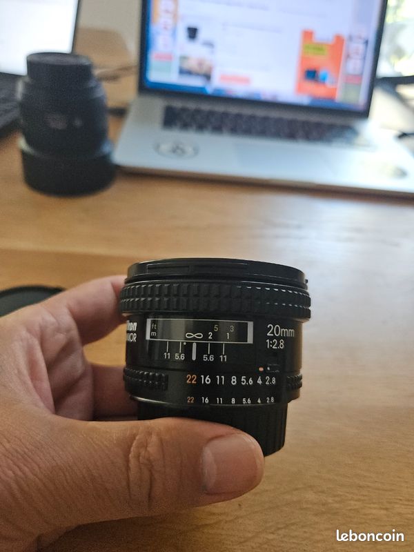 Nikon AF Nikkor 20mm f/2.8 (image 1)