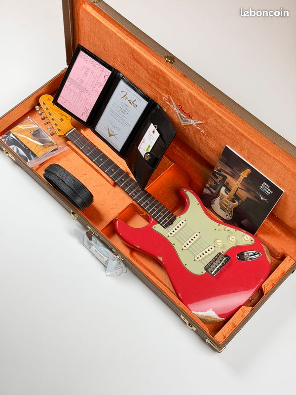 Fender Custom Shop LTD 62 Stratocaster Relic Fiesta Red (image 5)