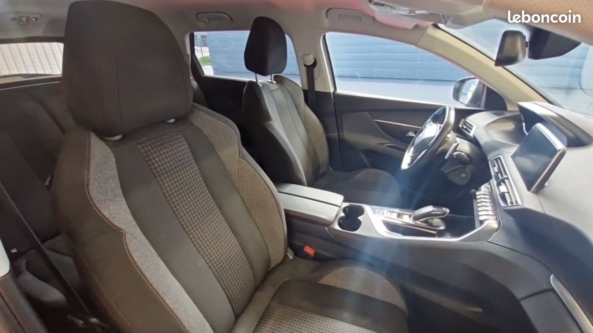 Peugeot 5008 BlueHDi 130 S&S EAT8 Active Business (image 14)